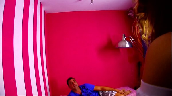 Play MP4 - Black girl takes it in the ass