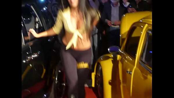 Putita Moviendose Bien Rico thumbnail