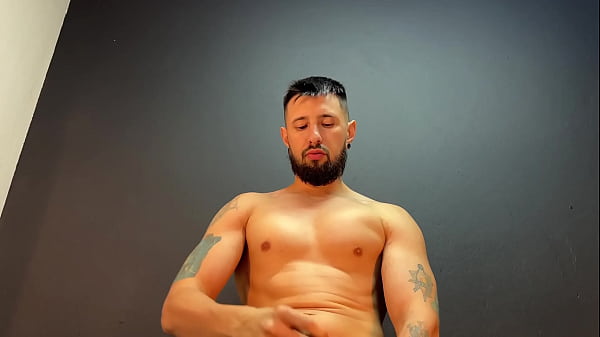 Play MP4 - Neitan Alpha Mandando o Beta Gozar Enquanto Punheta Gostoso - Gozada Forte no RED