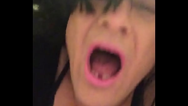 Play MP4 - Self pleasuring myself