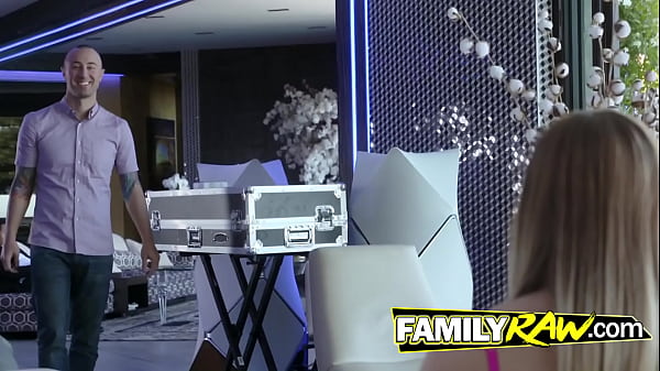 Brooke Carter givesBlowjob and gets_fucked