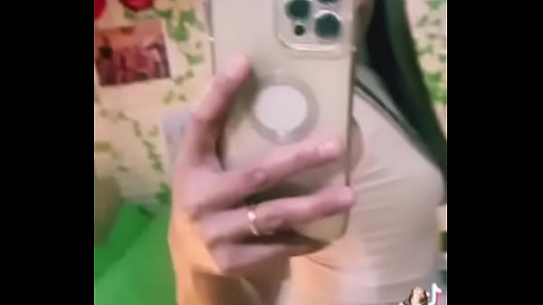 Nonton Tiktok Shai Dancing thumbnail