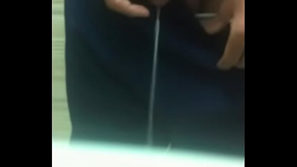 Quay l&eacute_n thằng em họ đ&aacute_i