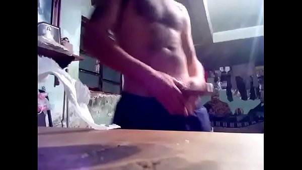 Nonton Tiene Buena Verga Y Desde Luego Avienta Buena Leche. thumbnail