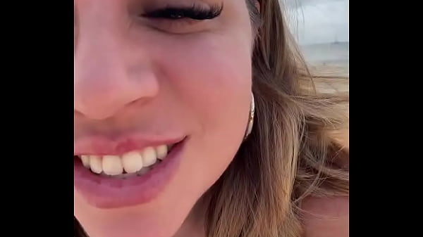 Flexin&rsquo; now so i don&rsquo;t forget to count my blessings ##hawaii