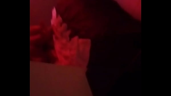 Play MP4 - Cornudo mi mujer folla escondidas