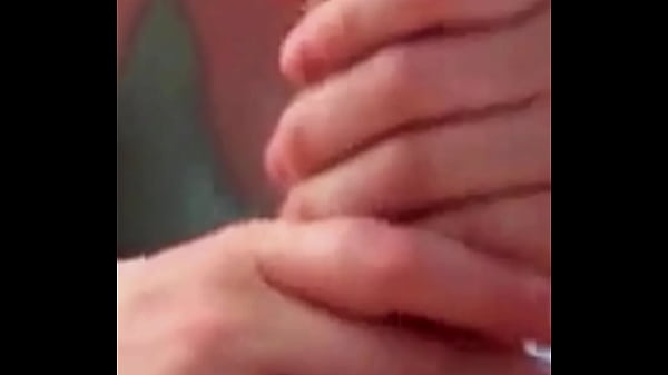 Play MP4 - Minha madrasta vem ao meu quarto para beber leite