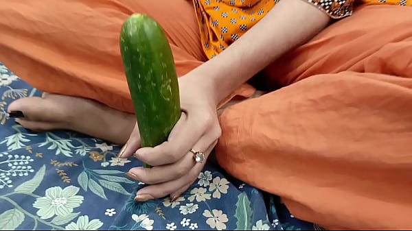 Desi Housewife Inserting Large Cucumber in Her Tight Pussy 