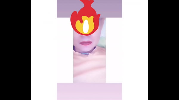 Se vienen en mi boca y juego con su leche 