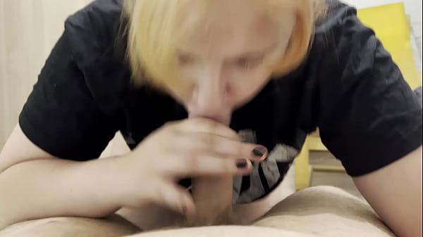 Play MP4 - Rocker Bonnie Sucks Big Dick Before Concert