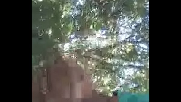 Play MP4 - Baby19cm  gozada na praia