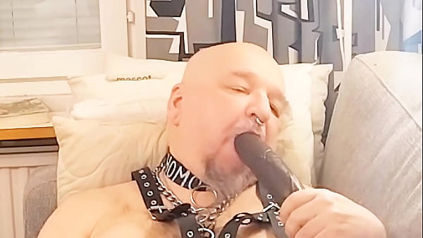 Play MP4 - BBC lover gives BJ's and ass for everyone&excl;