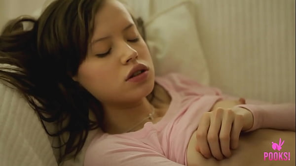 Play MP4 - Lynn Rubs Her Juicy Tits and Dripping Cunt Before Glass Dildo Ramming&excl;