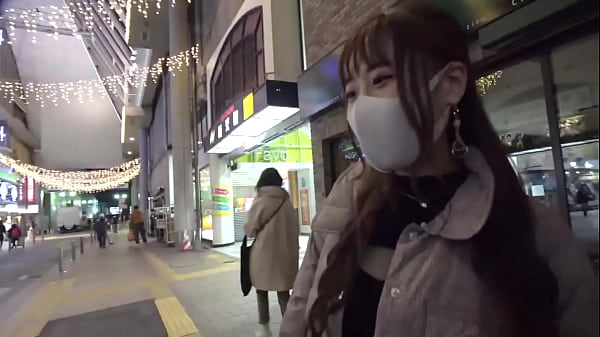 街行くケンミン女子に声をかけ、その子の県民性や性癖について深ーく掘り下げちゃう企画！初回の舞台は『福岡県』ですということで早速発見した博多美人のゆなさんと夜トーク！！ thumbnail