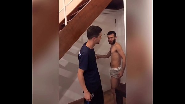 Play MP4 - APOSTANDO O RABO