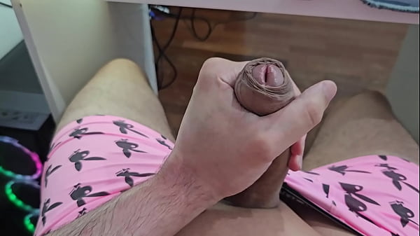 NOVINHO PAUZUDO BATENDO PUNHETA 