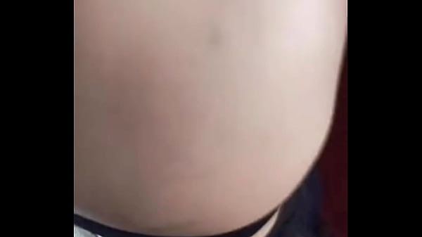 Bailando rico en tanga