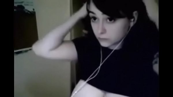 ozjjfshfn02m Pretty_Massive_Boobs on Cam