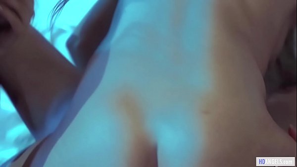 Aliens taste humanpussy - Samantha Hayes, Scarlett Sage and Carolina Sweets