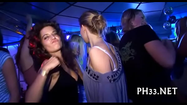 Cheeksin clubdrilleddisrobedancer