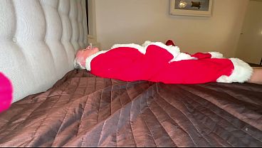 Nonton Santa And Two Horny Elves... thumbnail