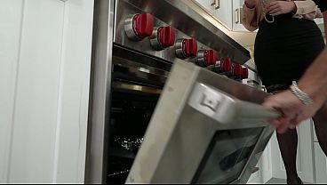 Nonton Powerful Redhead Milf Lauren Phillips Invites Guys Over For Intense Dp Threesome Gp3405 thumbnail