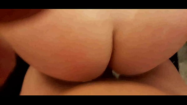 Mamman Iseroise en levrette