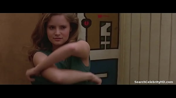 Jennifer Jason Leigh in Fast TimesRidgemont High_1982