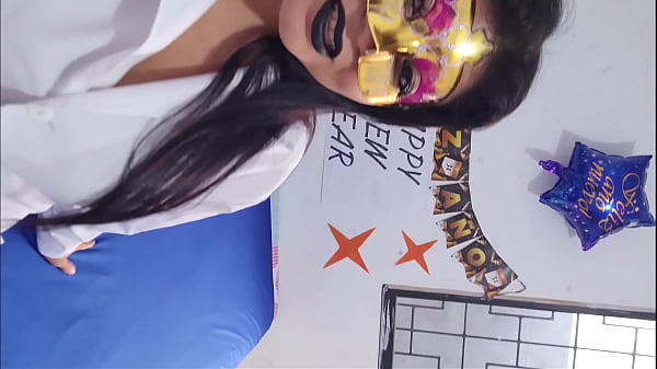 Nonton Sexy Masseuse Masturbates While Talking About Perverted Things thumbnail