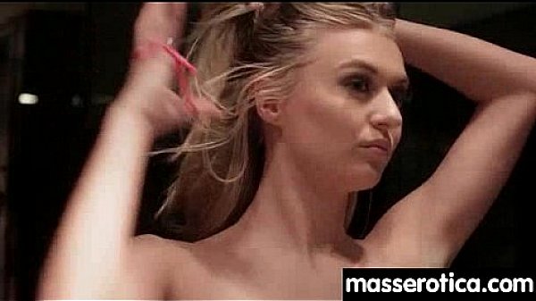 Nonton Sexy Girl Gives Big Tits Lesbian An Orgasm 15 thumbnail