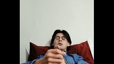 Young Twink Enjoys Solo Session in a Room