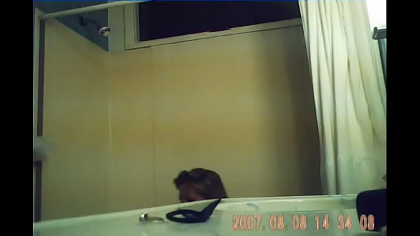 10.16.2011 Melissa Takes a Bath(a) 