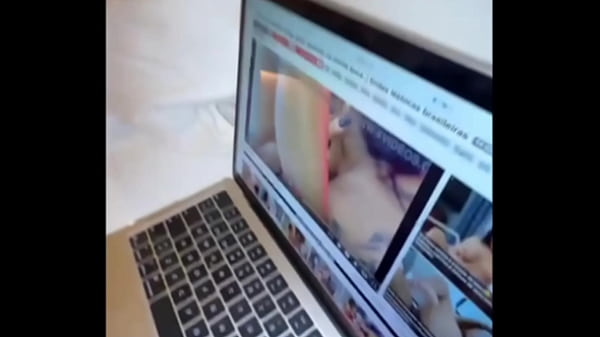 Play MP4 - minha namorada adora fazer amor forte e gostoso