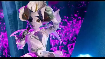 Masked singer calla lily 