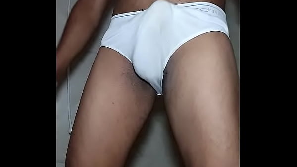 batendo uma de cueca 