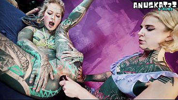Cute tattoo girl fucks me anal with fuckmachine until i squirt
