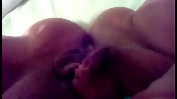 mi amiga evelyn de puerto montt me env&iacute_a v&iacute_deo masturbandose