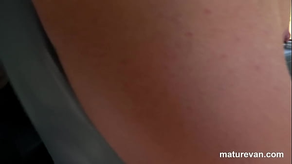 Play MP4 - Cumming on Slutty Mature Hitchhiker