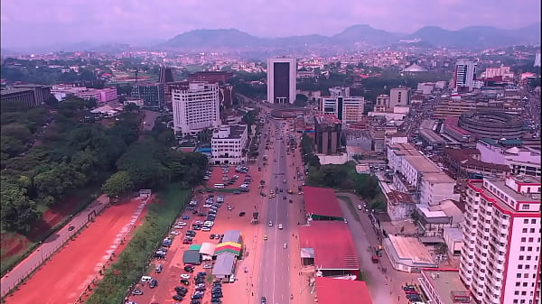 Nonton She Decided To Getting Fucked Before Going To Work thumbnail