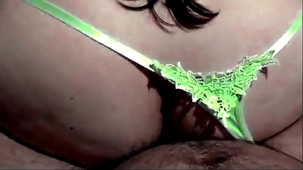 Play MP4 - Negao arromba e goza no cu da branquinha japa&comma; magrinha novinha do rab&atilde;o leva pau grosso no cu e recebe porra profundo enquanto chora