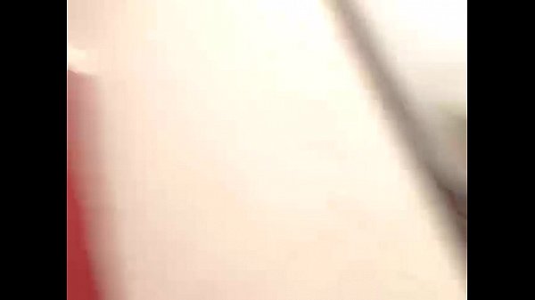 Play MP4 - Gorgeous shemale jacks off and cums