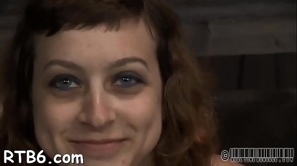 Hard teasing for beauty's nipps and lusty_shaved wet crack