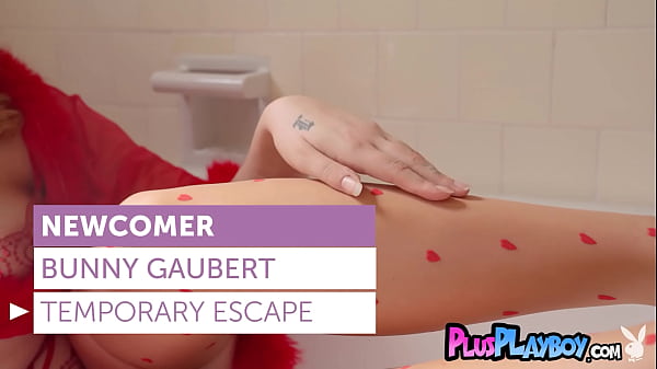 Nonton Sexy Big Booty Babe Showed Her Stunning Naked Body After Hot Striptease Session thumbnail