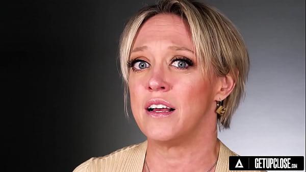 Play MP4 - UP CLOSE - How Women Orgasm With Massive Tits Stepmom Dee Williams FULL SCENE