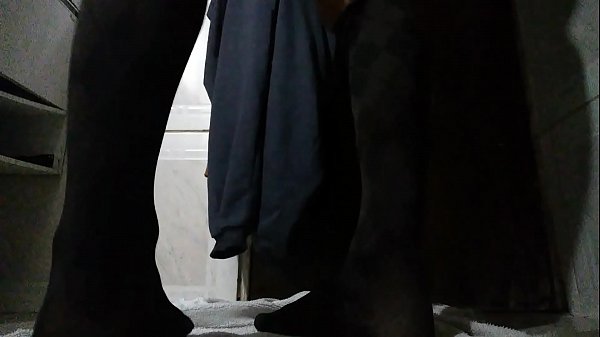 Play MP4 - Emily engole tudo com seu cu delicioso