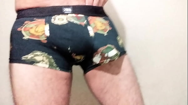 Play MP4 - No cabe en el boxer