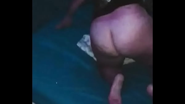 Nonton Slut Wife Shows Her Fat Butt In Bed... thumbnail