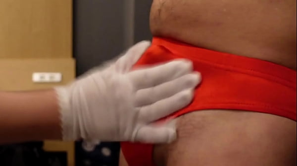 Play MP4 - ピチピチのブルマの上から勃起したちんぽを叩いて喜ぶS女！