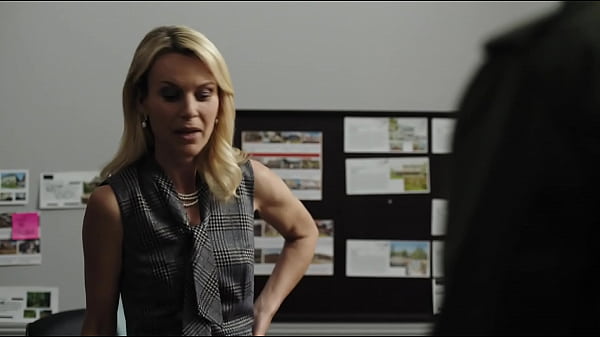 Enfiei o dedo na bunda de_lamodaemega