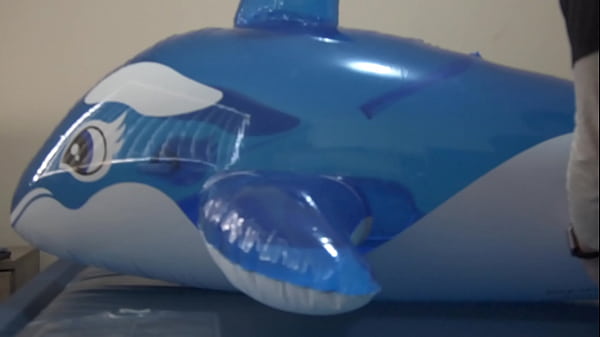 Play MP4 - Timelapse&colon; Unboxing&comma; inflating and deflating modded Fuuzen blimp whale